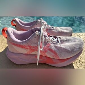 Asics Novablast 5 Pink Purple Red Orange Running Shoes Women’s Size 9 CLEAN